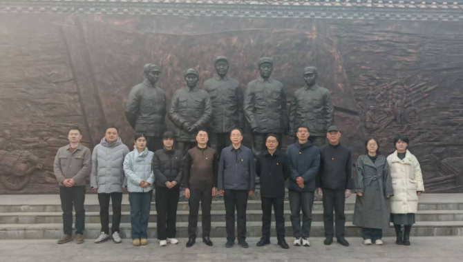 市国资委开展主题党日活动